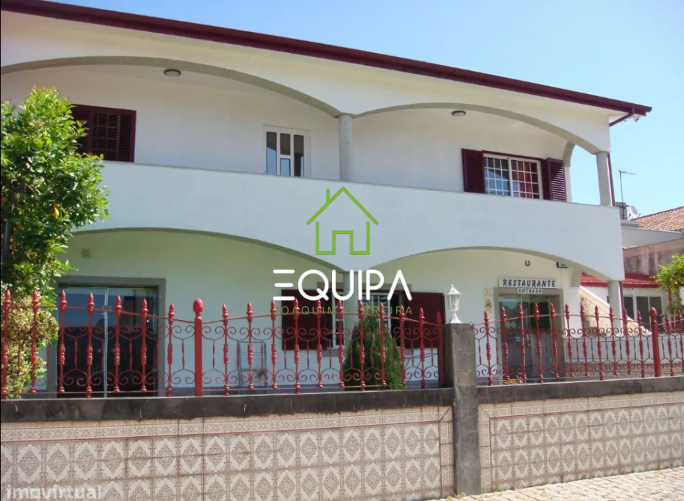 Moradia T9 para Venda em Lordelo Foto 4