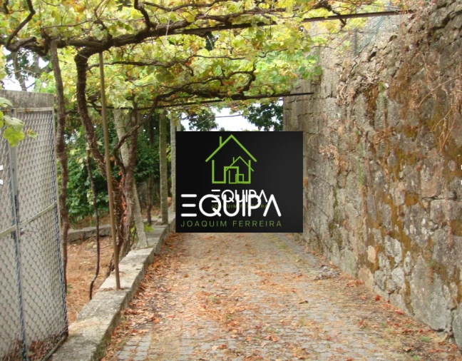 Moradia T6 para Venda em São Tomé de Negrelos Foto 3