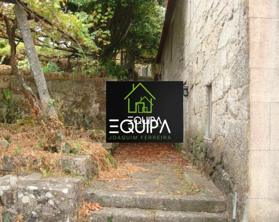 Moradia T6 para Venda em São Tomé de Negrelos Foto 4