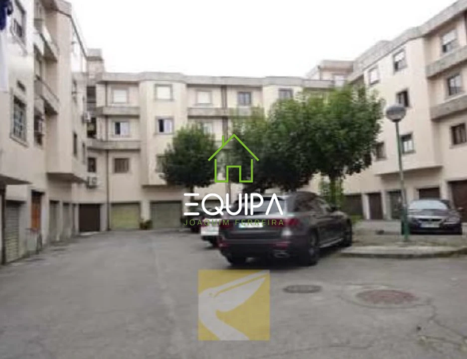 Loja para Venda em Urgezes Foto 2