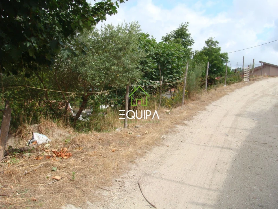 Terreno para Venda em Lordelo Foto 6