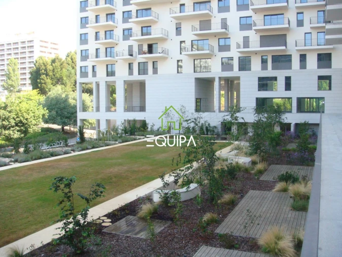 Apartamento T1 para Venda em Campanhã Foto 6