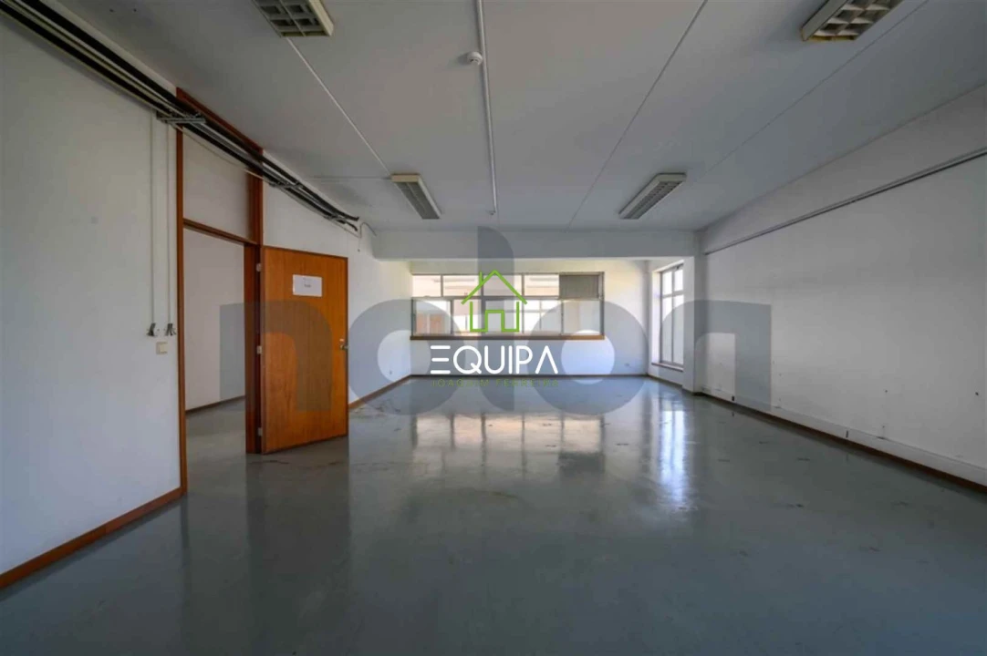 Loja para Venda em Santa Eulália Foto 10