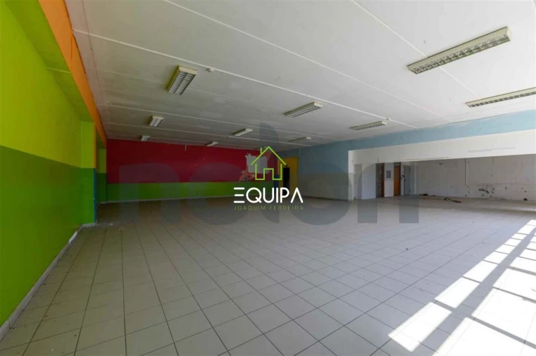 Loja para Venda em Santa Eulália Foto 12