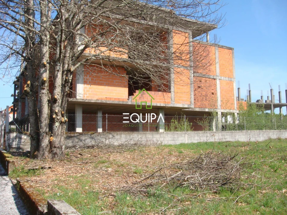 Loja para Venda em Vila Nova de Paiva, Alhais e Fráguas Foto 8