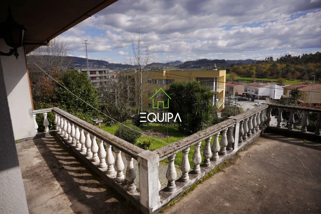 Moradia T3 para Venda em Candoso Santiago e Mascotelos Foto 8