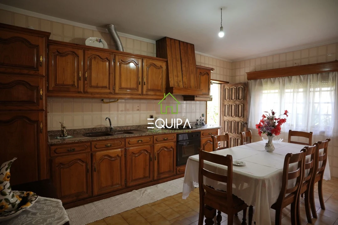 Moradia T3 para Venda em Candoso Santiago e Mascotelos Foto 12