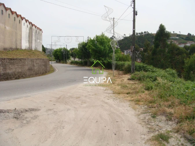 Terreno para Venda em Lustosa e Barrosas (Santo Estêvão)