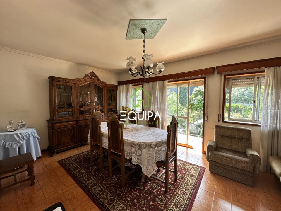 Moradia T5 para Venda em Nespereira Foto 2