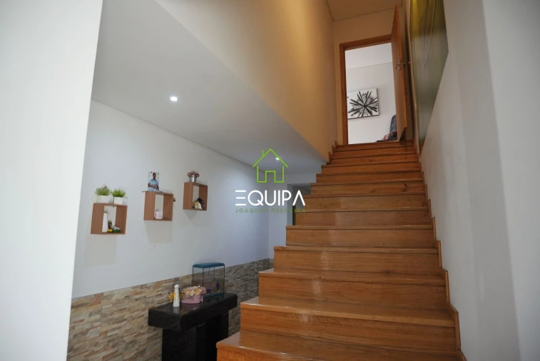 Moradia T5 para Venda em Santo Adrião de Vizela Foto 25