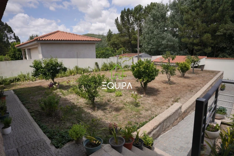 Moradia T5 para Venda em Santo Adrião de Vizela Foto 22