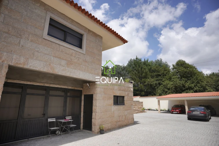 Moradia T5 para Venda em Santo Adrião de Vizela Foto 36