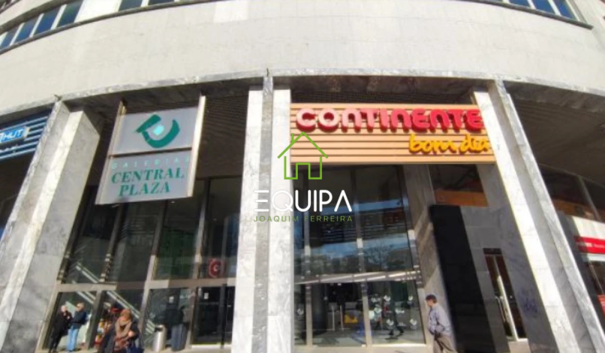Loja para Venda em Cidade da Maia Foto 4