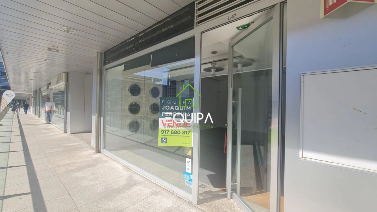 Loja para Venda em Caldas de Vizela (São Miguel e São João) Foto 1