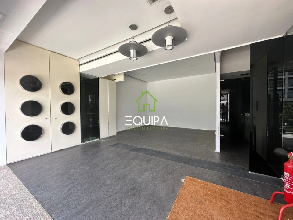 Loja para Venda em Caldas de Vizela (São Miguel e São João) Foto 19