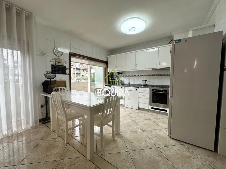 Apartamento T3 para Venda em Nespereira Foto 5