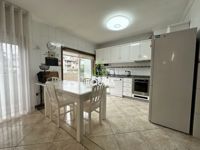 Apartamento T3 para Venda em Nespereira Foto 5