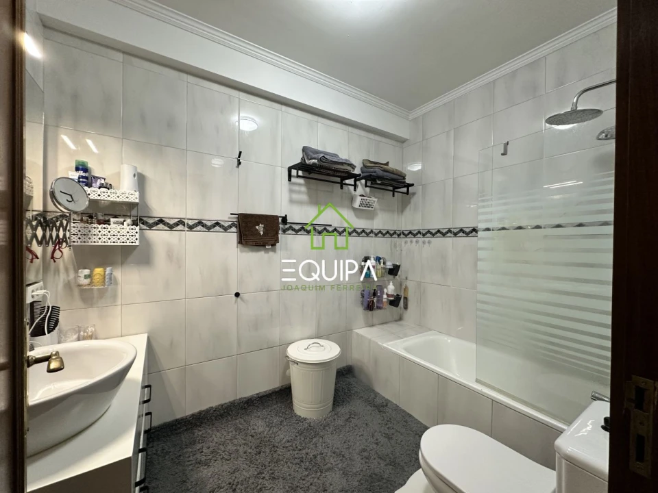 Apartamento T3 para Venda em Nespereira Foto 13