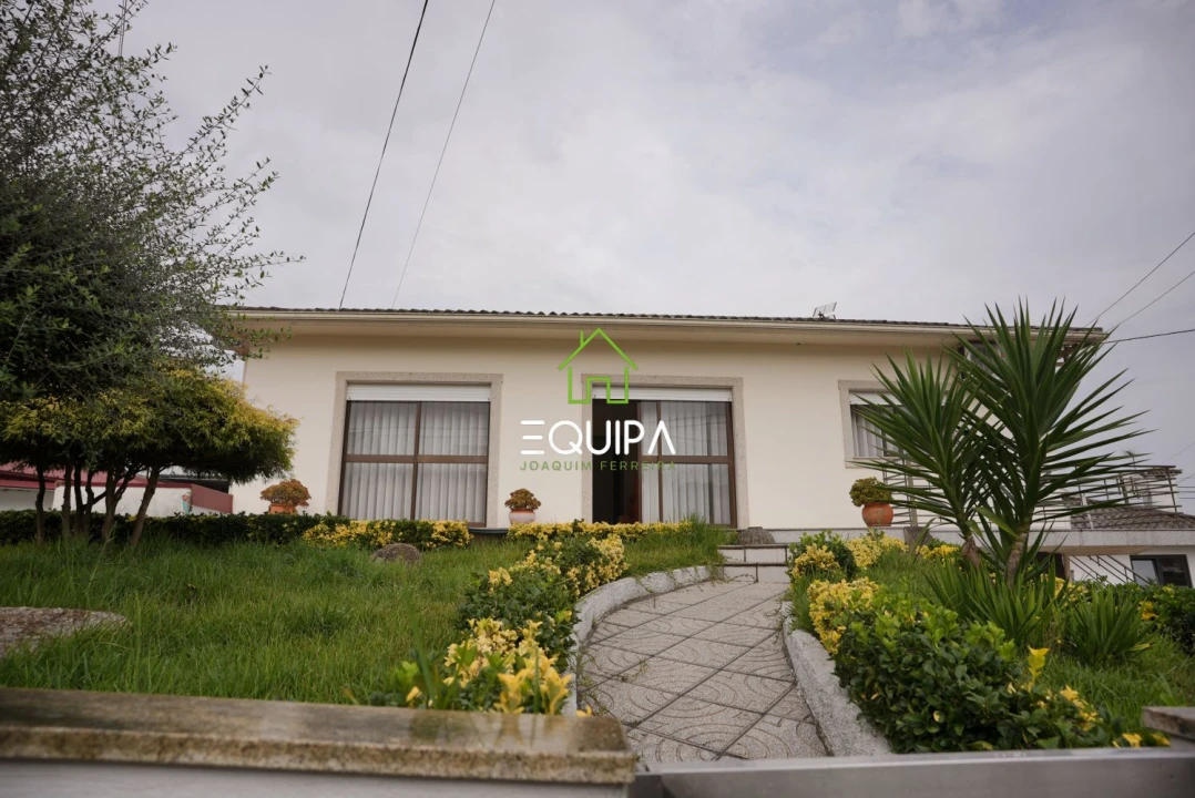 Moradia T2 para Venda em Caldas de Vizela (São Miguel e São João) Foto 1