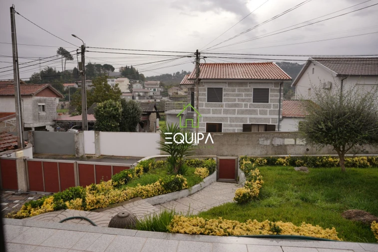 Moradia T2 para Venda em Caldas de Vizela (São Miguel e São João) Foto 2