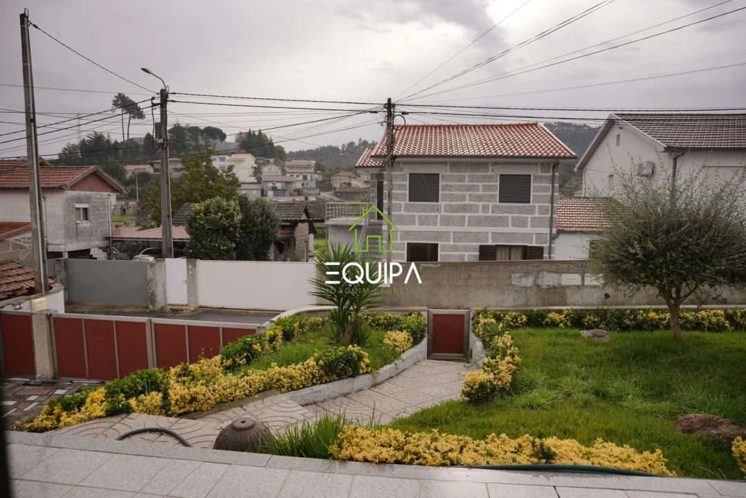 Moradia T2 para Venda em Caldas de Vizela (São Miguel e São João) Foto 2