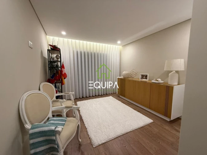 Moradia T3 para Venda em Guardizela Foto 10