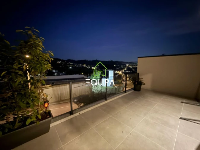 Moradia T3 para Venda em Guardizela Foto 12