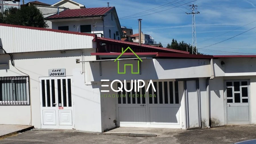 Loja para Venda em Caldas de Vizela (São Miguel e São João)