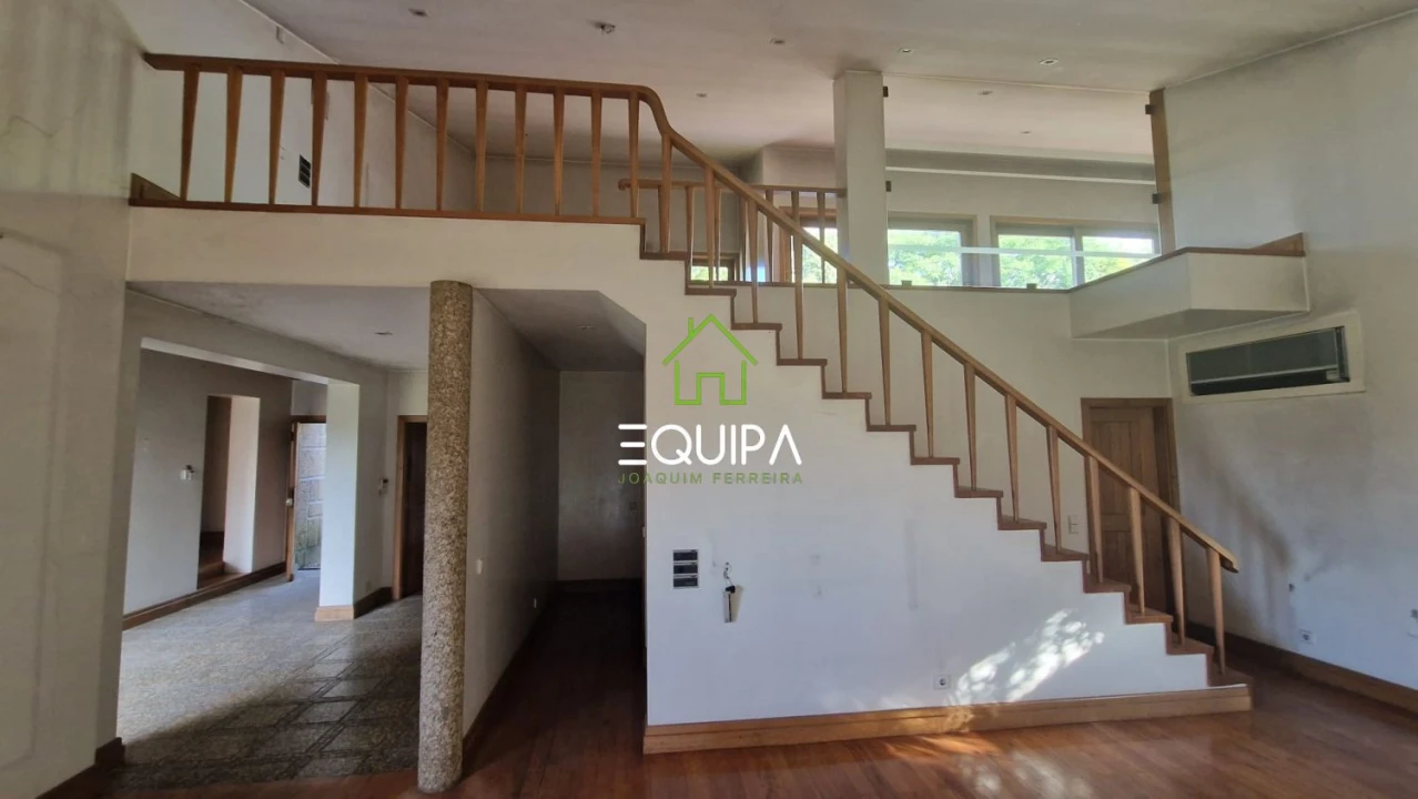 Moradia T4 para Venda em Azurem Foto 10