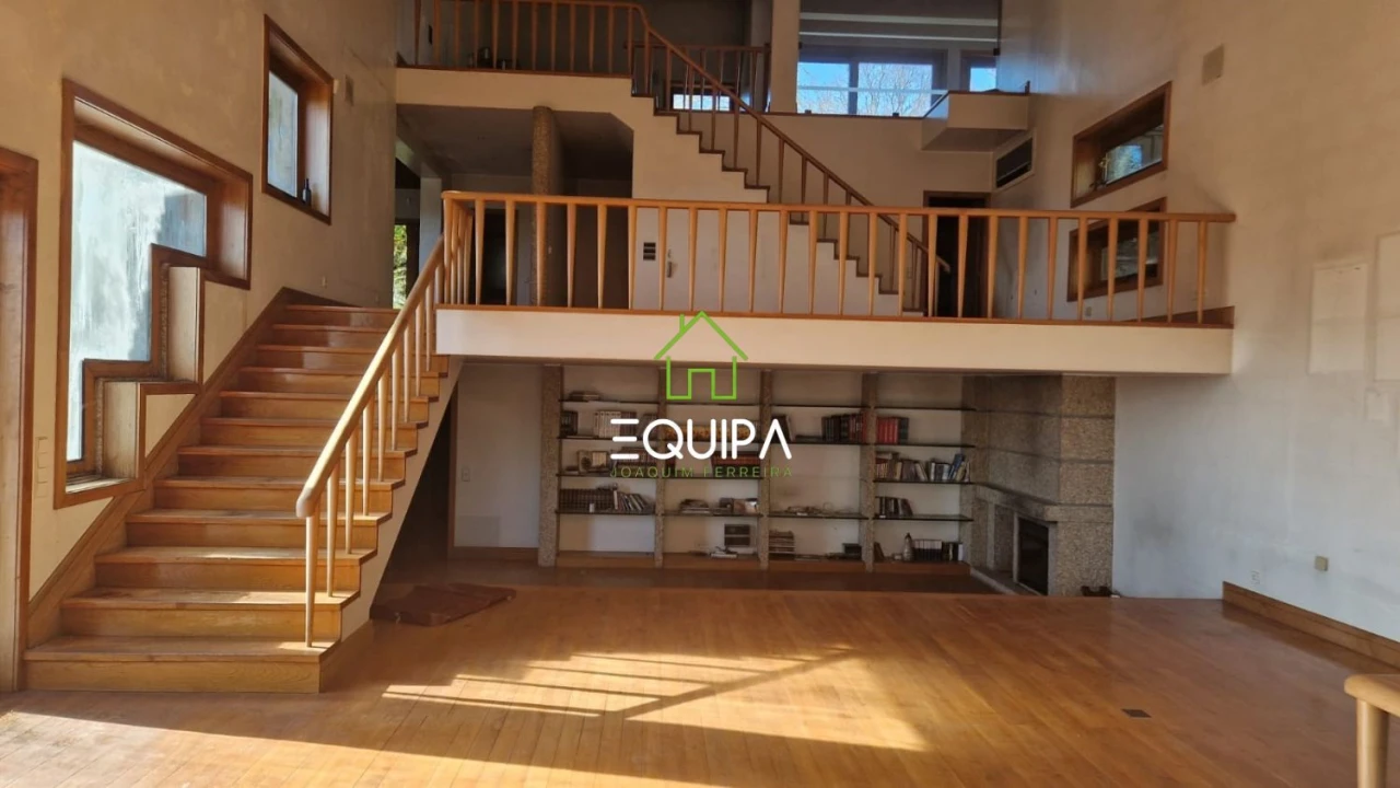 Moradia T4 para Venda em Azurem Foto 3