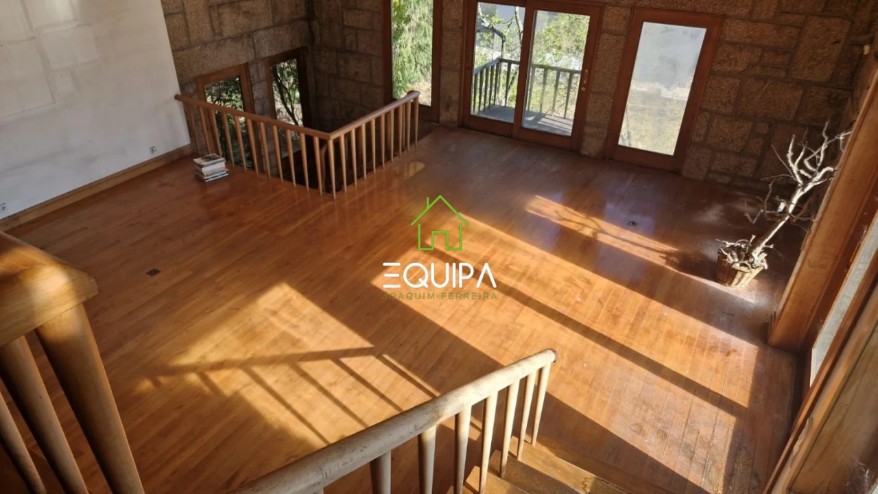 Moradia T4 para Venda em Azurem Foto 4