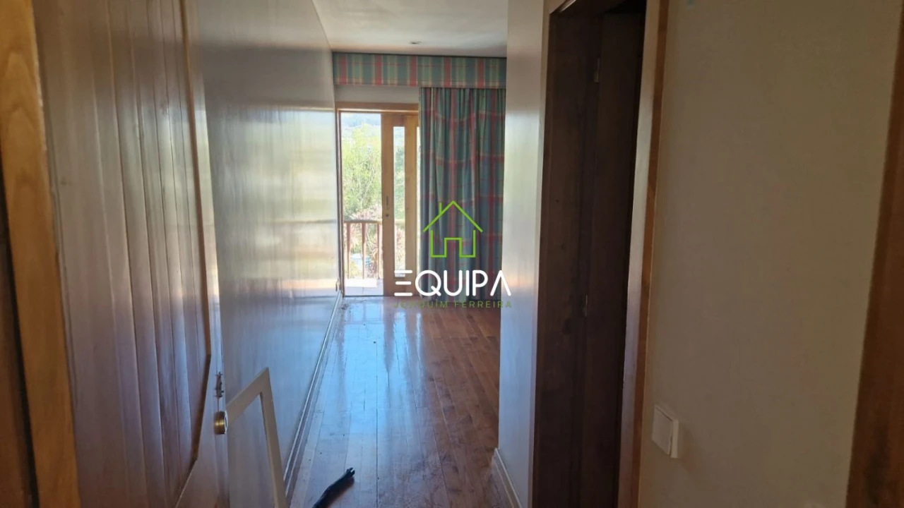 Moradia T4 para Venda em Azurem Foto 5