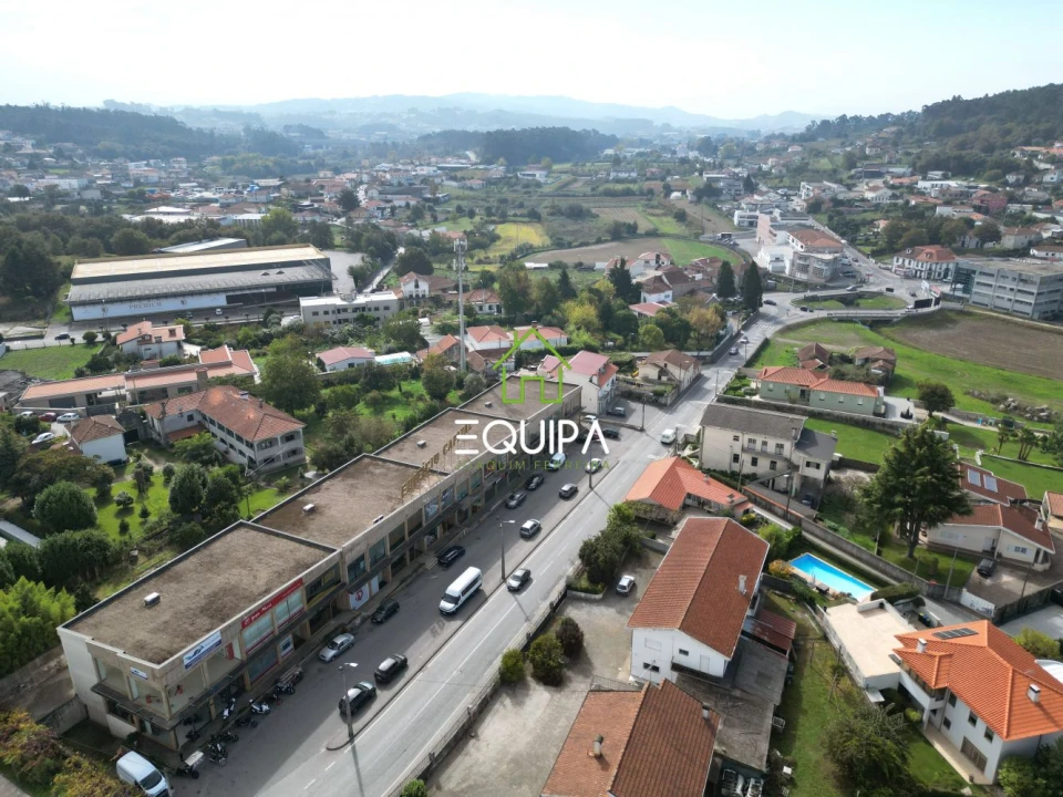 Loja para Venda em Meixomil Foto 4