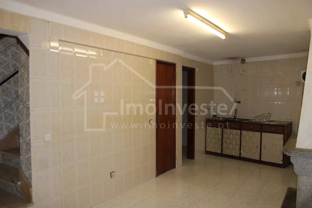 Moradia T1 para Venda em Alcains Foto 4