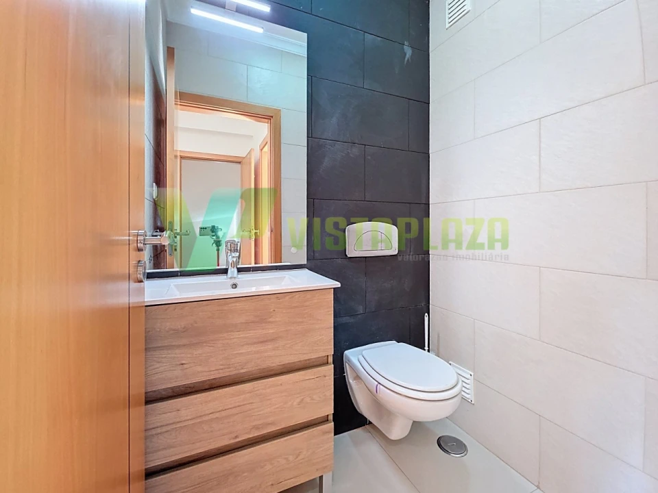 Moradia T3 para Venda em Estômbar e Parchal Foto 6