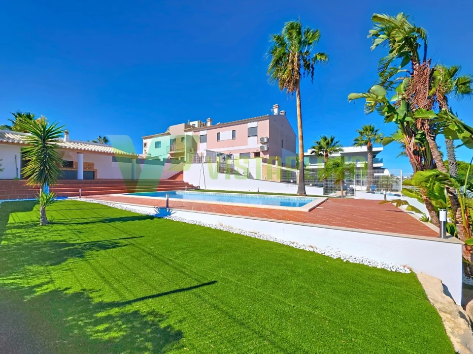 Moradia T3 para Venda em Estômbar e Parchal Foto 12