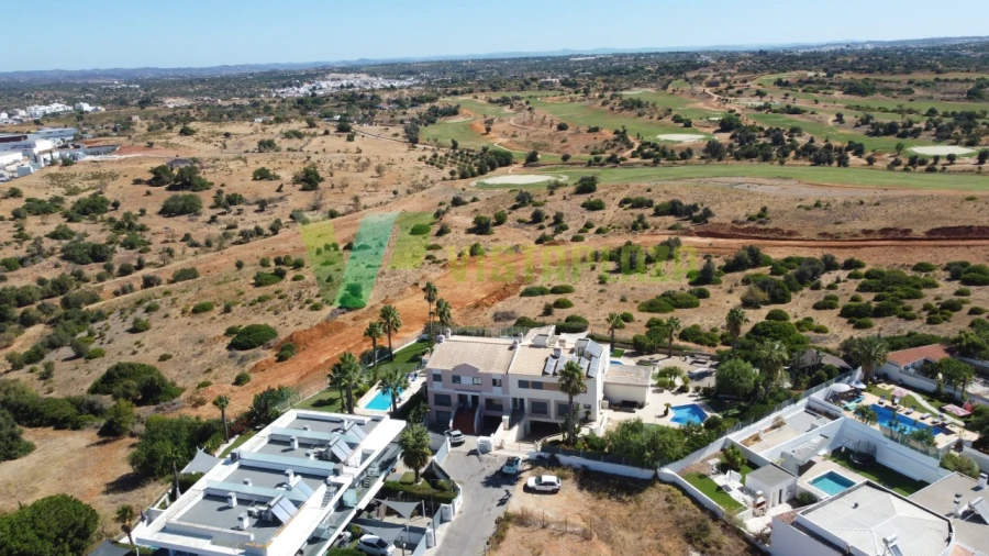 Moradia T3 para Venda em Estômbar e Parchal Foto 30