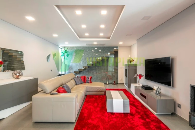 Moradia T4 para Venda em Estômbar e Parchal Foto 13