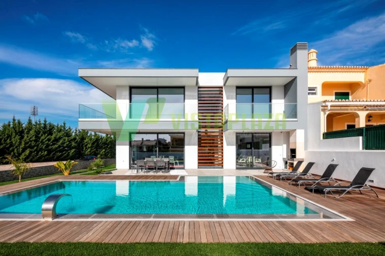 Moradia T4 para Venda em Estômbar e Parchal Foto 3