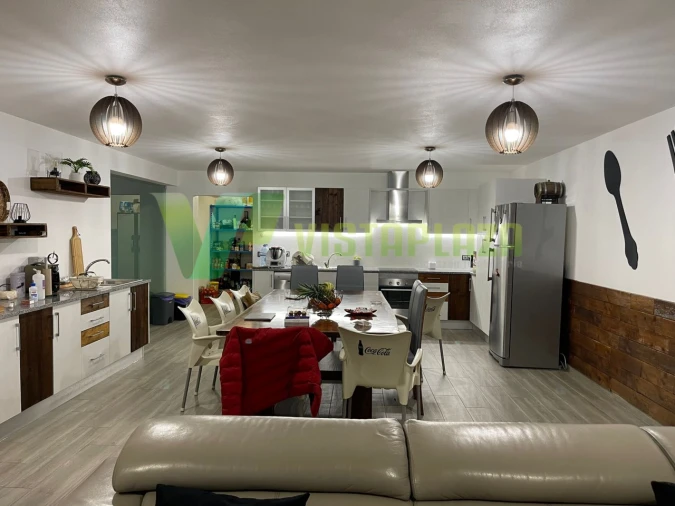 Moradia T4 para Venda em Estômbar e Parchal Foto 25