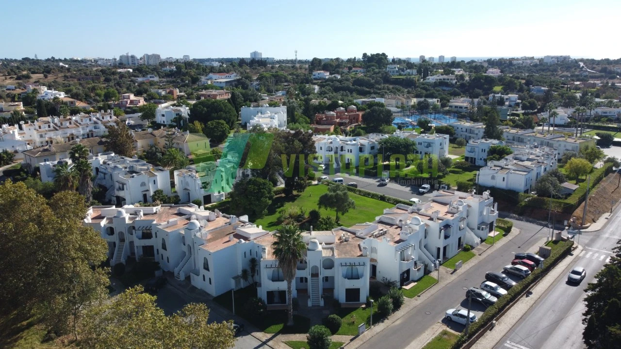 Apartamento T2 para Venda em Alvor Foto 17