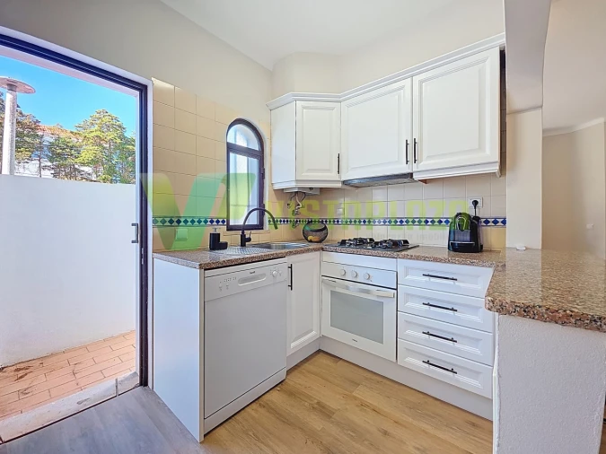 Apartamento T2 para Venda em Alvor Foto 8
