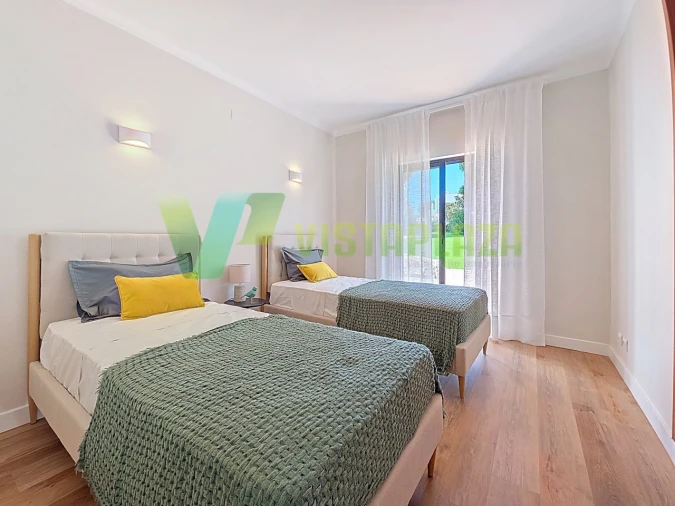 Apartamento T2 para Venda em Alvor Foto 9