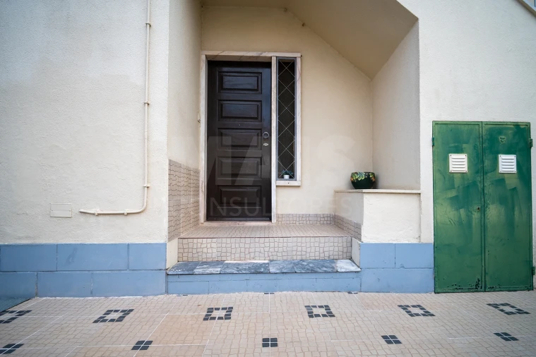 Moradia T5 para Venda em Carcavelos e Parede Foto 2