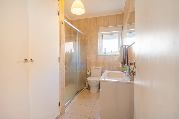 Moradia T5 para Venda em Carcavelos e Parede Foto 11