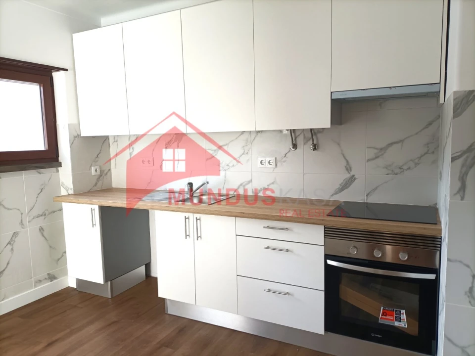Apartamento T2 para Venda em Sesimbra (Santiago) Foto 5