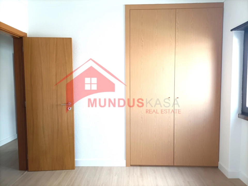 Apartamento T2 para Venda em Sesimbra (Santiago) Foto 17