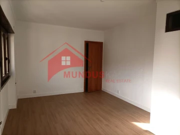 Apartamento T2 para Venda em Sesimbra (Santiago)