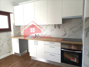 Apartamento T2 para Venda em Sesimbra (Santiago)