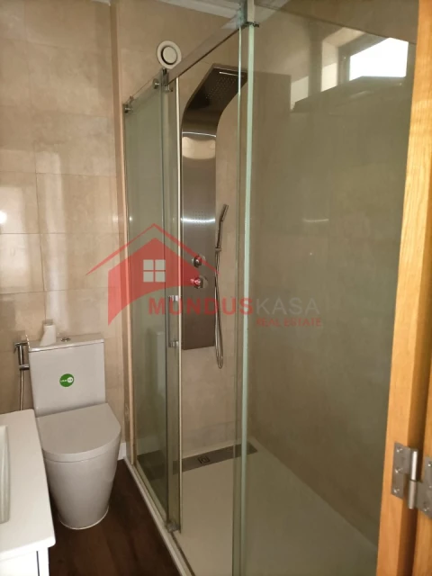 Apartamento T2 para Venda em Sesimbra (Santiago)